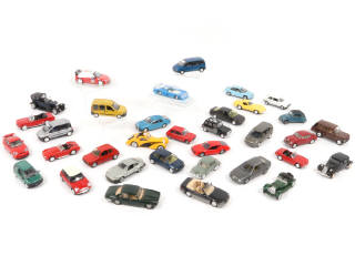 Lot 122 - DIVERS (34)
