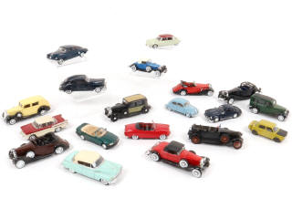 Lot 112 - DIVERS (19)