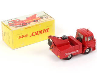 Lot 306 - DINKY TOYS (FRANCE) (1)