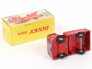 Lot 306 - DINKY TOYS (FRANCE) (1)