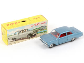 Lot 301 - DINKY TOYS (FRANCE) (1)