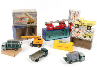 Lot 295 - DINKY TOYS (6)