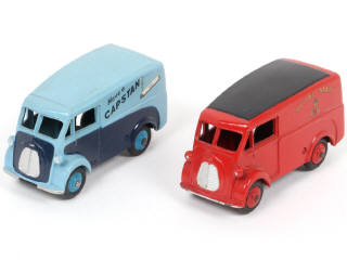 Lot 266 - DINKY TOYS (GB) (2)