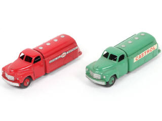Lot 267 - DINKY TOYS (GB) (2)