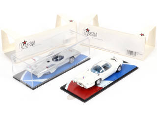 Lot 135 - BIZARRE (MACAU) (2)