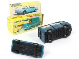 Lot 315 - DINKY TOYS (FRANCE) (1)