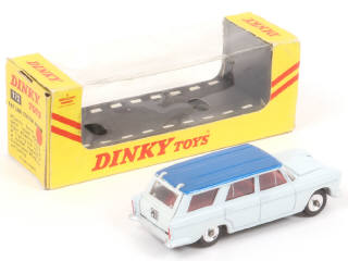Lot 246 - DINKY TOYS (GB) (1)