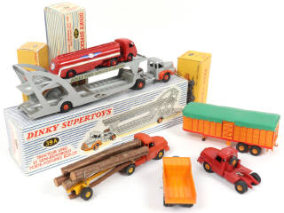 Lot 325 - DINKY TOYS (FRANCE) (5)