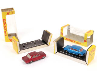 Lot 270 - DINKY TOYS (GB) (2)