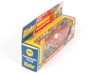 Lot 253 - DINKY TOYS (GB) (1)