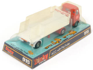 Lot 259 - DINKY TOYS (GB) (1)