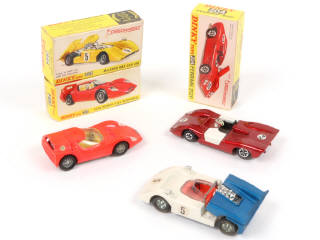 Lot 275 - DINKY TOYS (GB) (3)