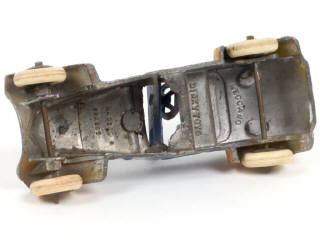 Lot 298 - DINKY TOYS (FRANCE) (1)