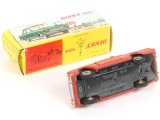Lot 300 - DINKY TOYS (FRANCE) (1)