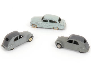 Lot 121 - DIVERS (26)