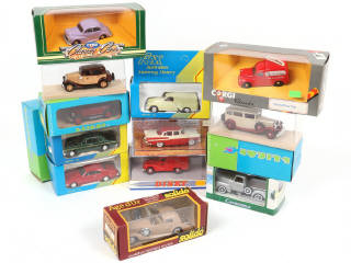 Lot 78 - DIVERS (13)