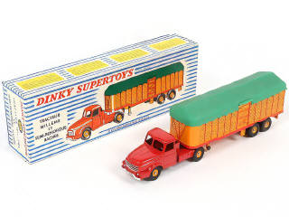 Lot 239 - DINKY TOYS (FRANCE) (1)