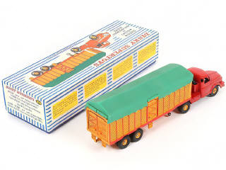 Lot 239 - DINKY TOYS (FRANCE) (1)