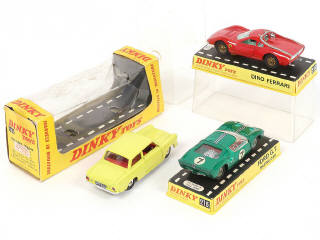 Lot 209 - DINKY TOYS (GB) (3)