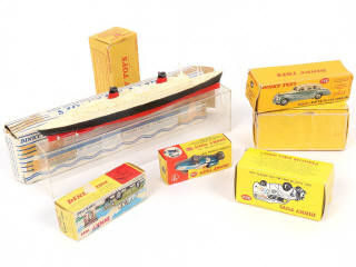 Lot 260 - DINKY TOYS (FRANCE) (7)