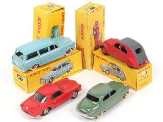 Lot 254 - DINKY TOYS (FRANCE) (4)