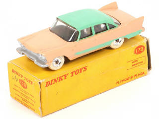 Lot 165 - DINKY TOYS (GB) (1)