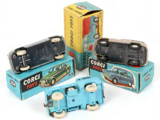 Lot 100 - CORGI TOYS (GB) (3)