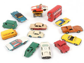 Lot 222 - DINKY TOYS (GB) (15)