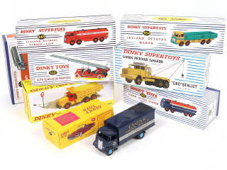 Lot 134 - EDITIONS ATLAS (FRANCE) (8)