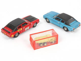 Lot 206 - DINKY TOYS (GB) (3)