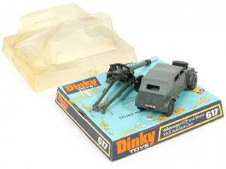 Lot 181 - DINKY TOYS (GB) (1)