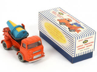 Lot 304 - DINKY TOYS (GB) (1)