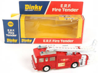 Lot 313 - DINKY TOYS (GB) (1)