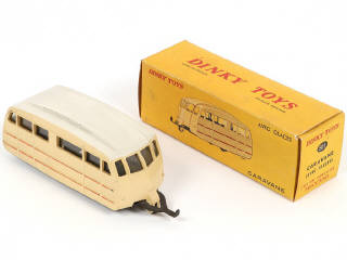Lot 356 - DINKY TOYS (FRANCE) (1)