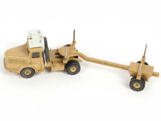 Lot 355 - DINKY TOYS (FRANCE) (1)