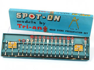 Lot 182 - SPOT-ON (GB) (1)