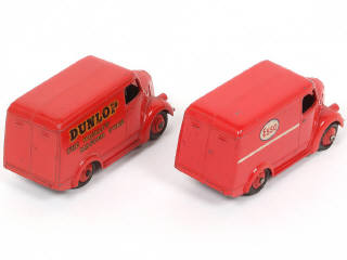 Lot 320 - DINKY TOYS (GB) (2)