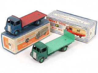 Lot 340 - DINKY TOYS (GB) (4)