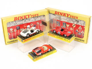 Lot 358 - DINKY TOYS (FRANCE) (5)
