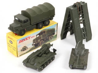 Lot 364 - DINKY TOYS (FRANCE) (4)