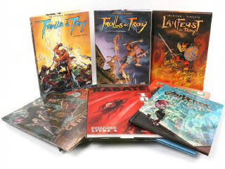 Lot 17 - DIVERS (12)