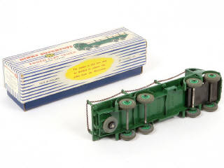 Lot 306 - DINKY TOYS (GB) (1)