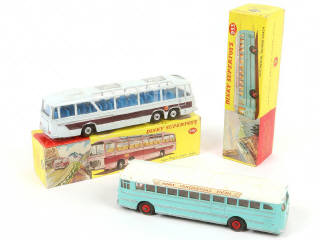 Lot 322 - DINKY TOYS (GB) (2)