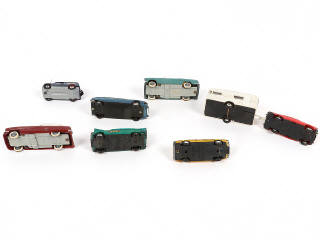 Lot 138 - DIVERS (8)