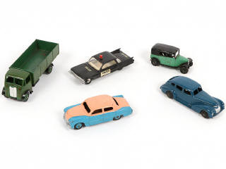 Lot 343 - DINKY TOYS (GB) (5)