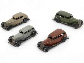 Lot 335 - DINKY TOYS (GB) (4)