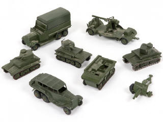 Lot 350 - DINKY TOYS (GB) (13)