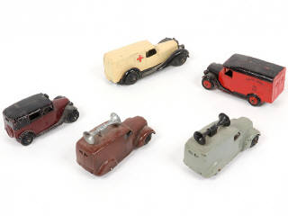 Lot 342 - DINKY TOYS (GB) (5)