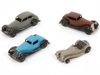 Lot 338 - DINKY TOYS (GB) (4)