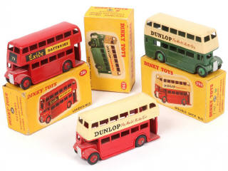 Lot 330 - DINKY TOYS (GB) (3)